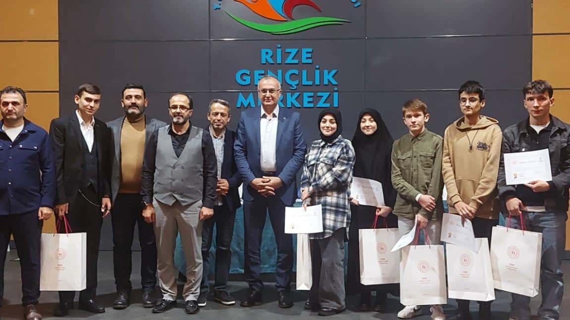 Münazara Ligi Rize Birincisiyiz